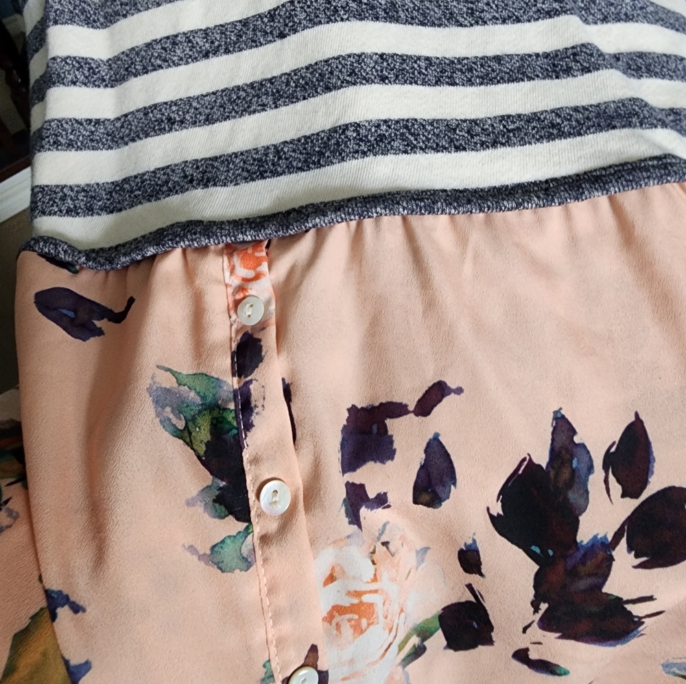 EUC Anthropologie Postmark Layered Sweater Floral Top Size M - Picture 9 of 11